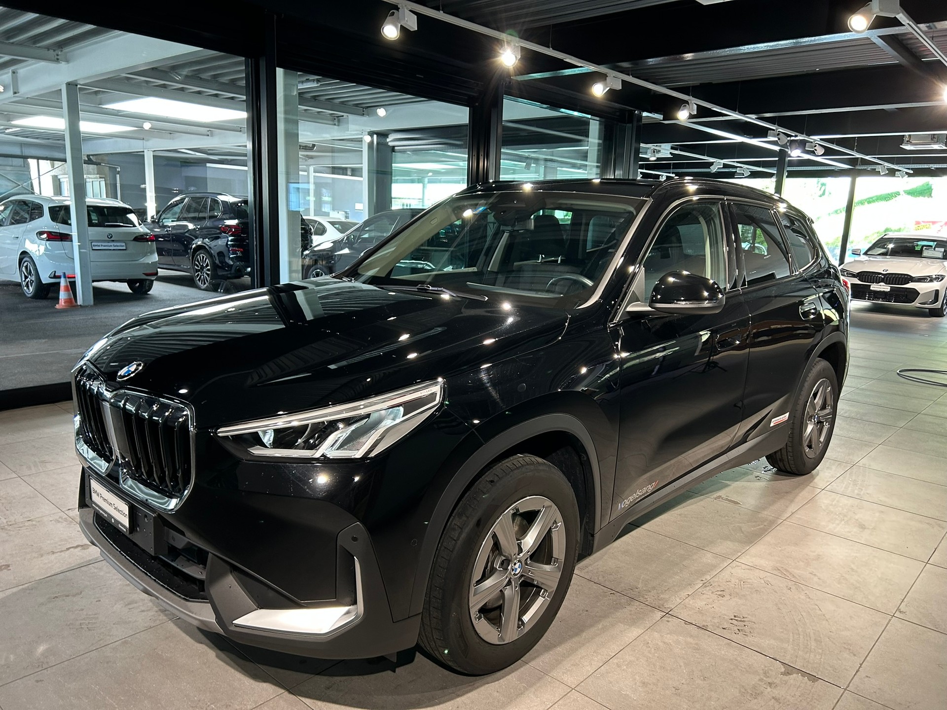 BMW X1 sDrive 18i-image-5