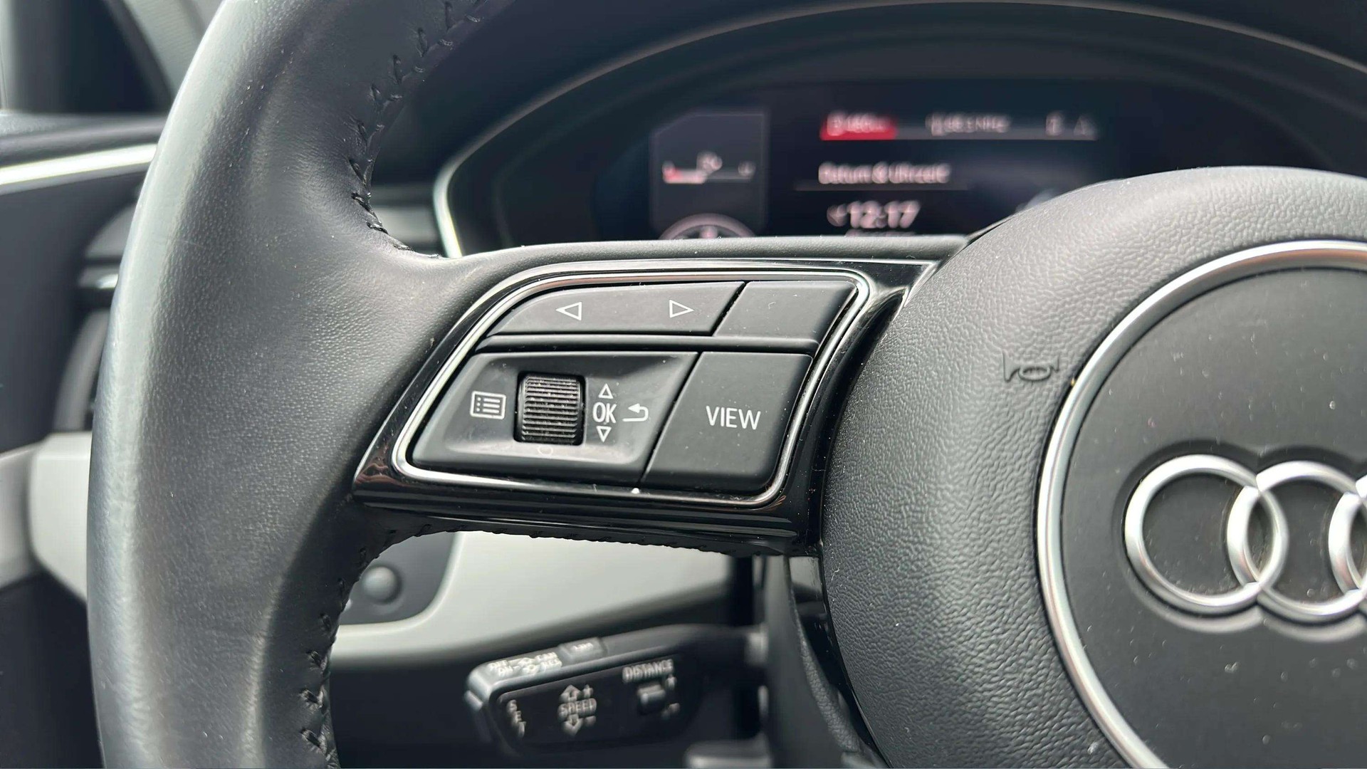 AUDI A4 Avant 35 TDI advanced Attraction S-tronic-image-20