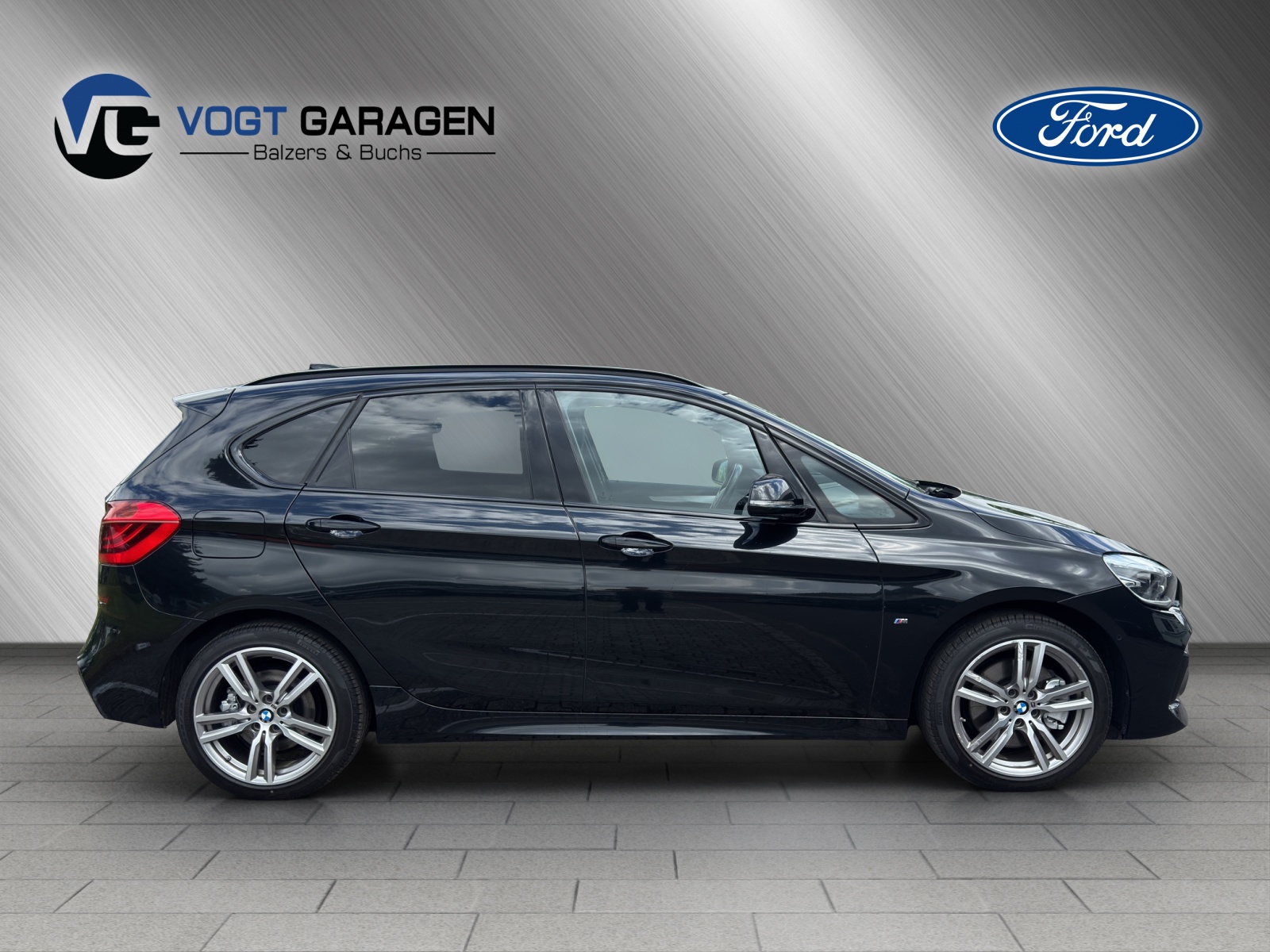 BMW 225xe Active Tourer-image-6