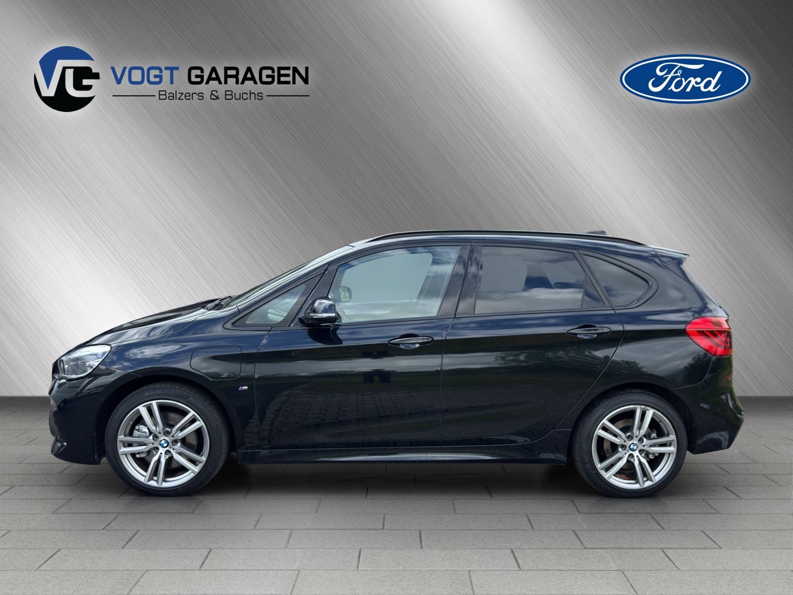 BMW 225xe Active Tourer-showroom-element-2