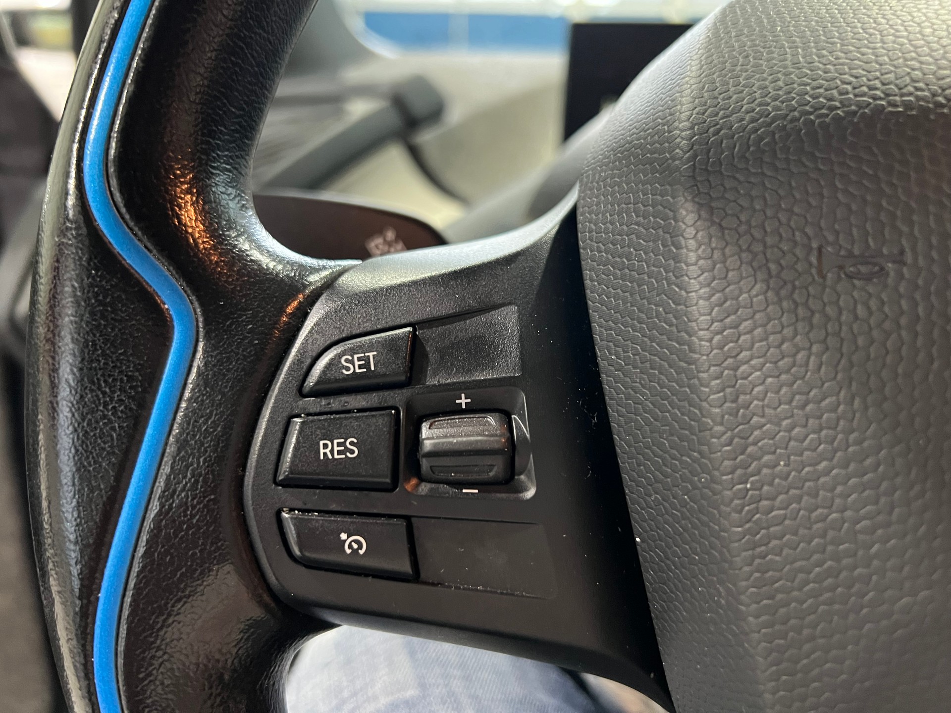 BMW i3 (60Ah)**Top Zustand,Rückfahrtkam,CH Auslieferung,Frisch ab MFK**-image-12