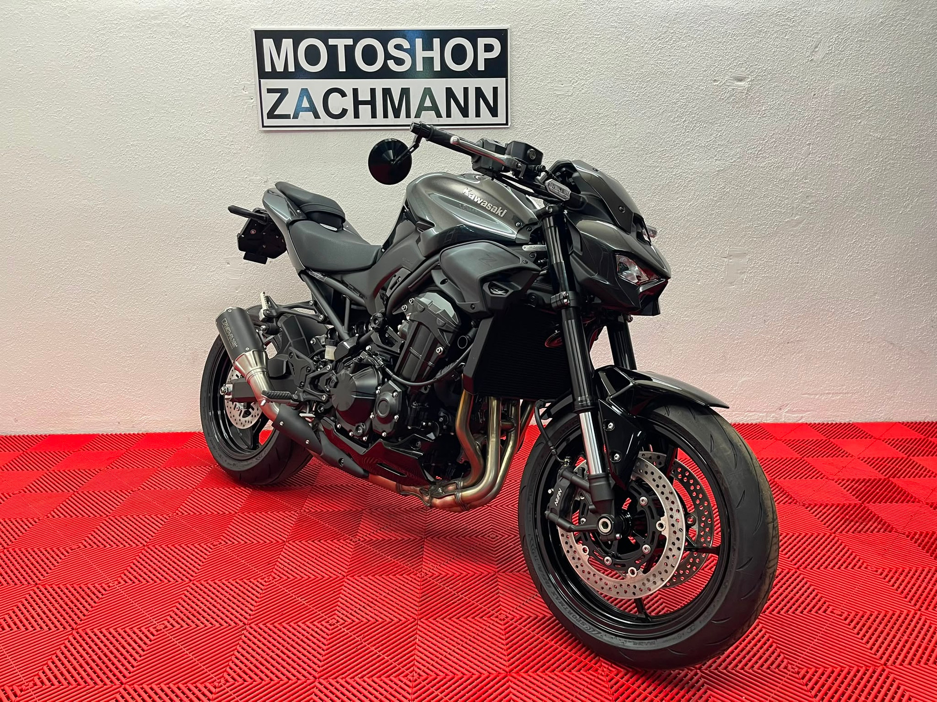 KAWASAKI Z 900 (35kW)-image-1