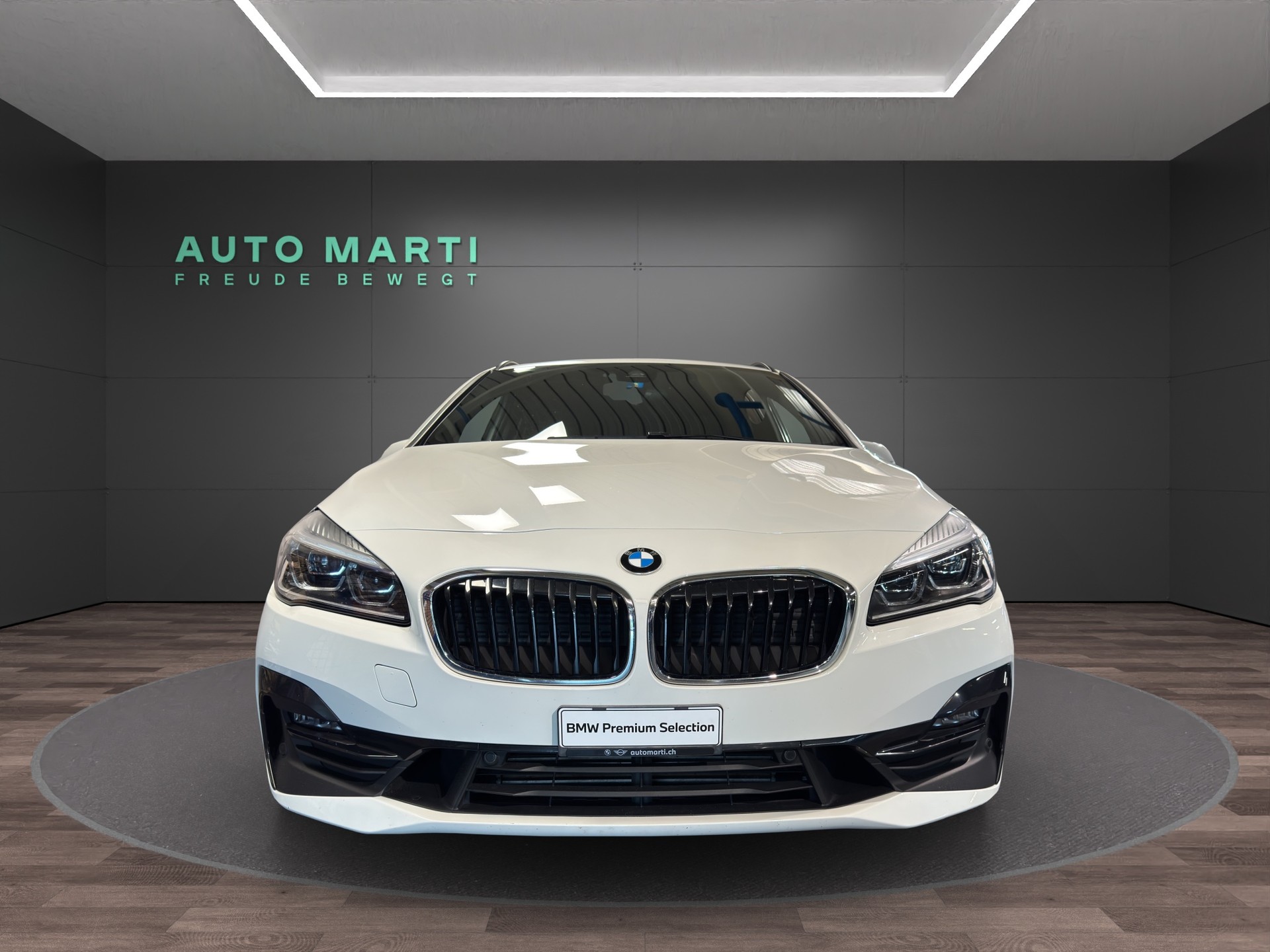 BMW 218d xDrive Active Tourer Sport Line-image-5