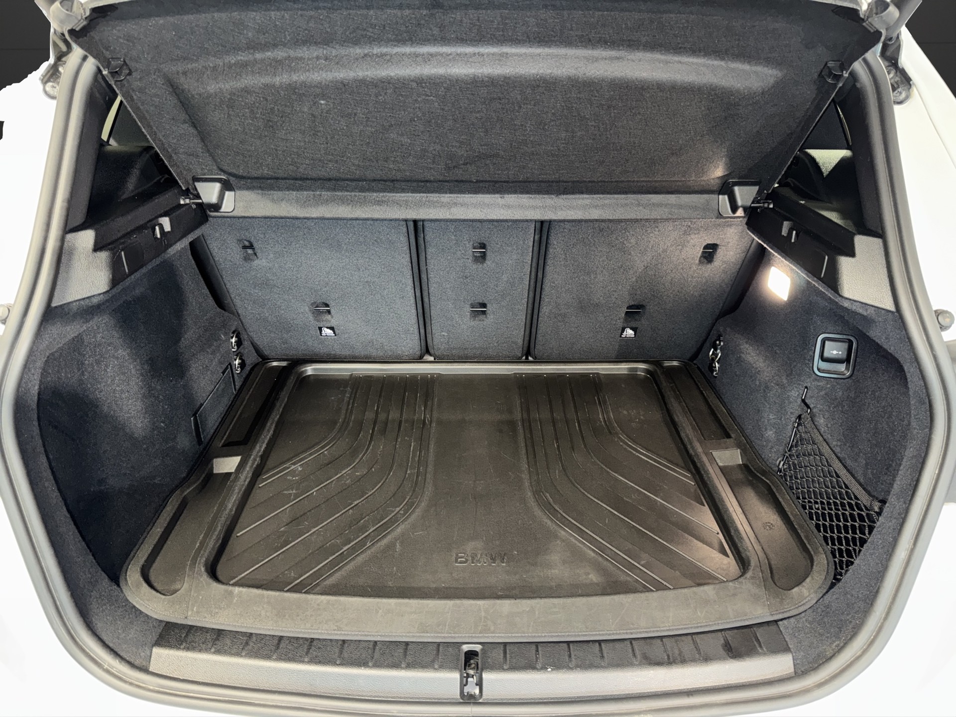 BMW 218d xDrive Active Tourer Sport Line-image-15