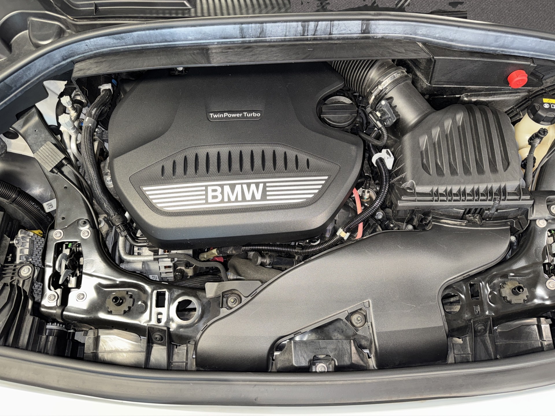 BMW 218d xDrive Active Tourer Sport Line-image-21