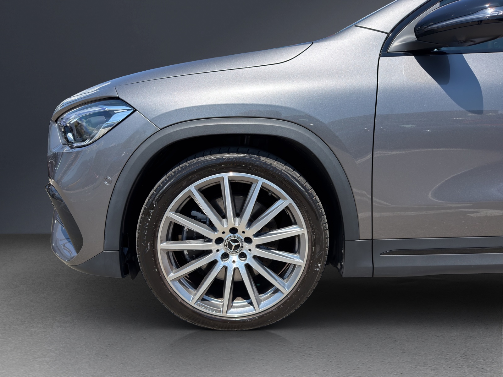 MERCEDES-BENZ GLA 250 4Matic AMG Line 8G-DCT-image-9