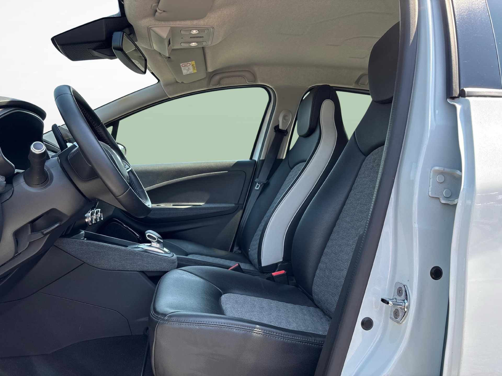 RENAULT Zoe FP R135 Intens inkl. Batterie-showroom-element-1
