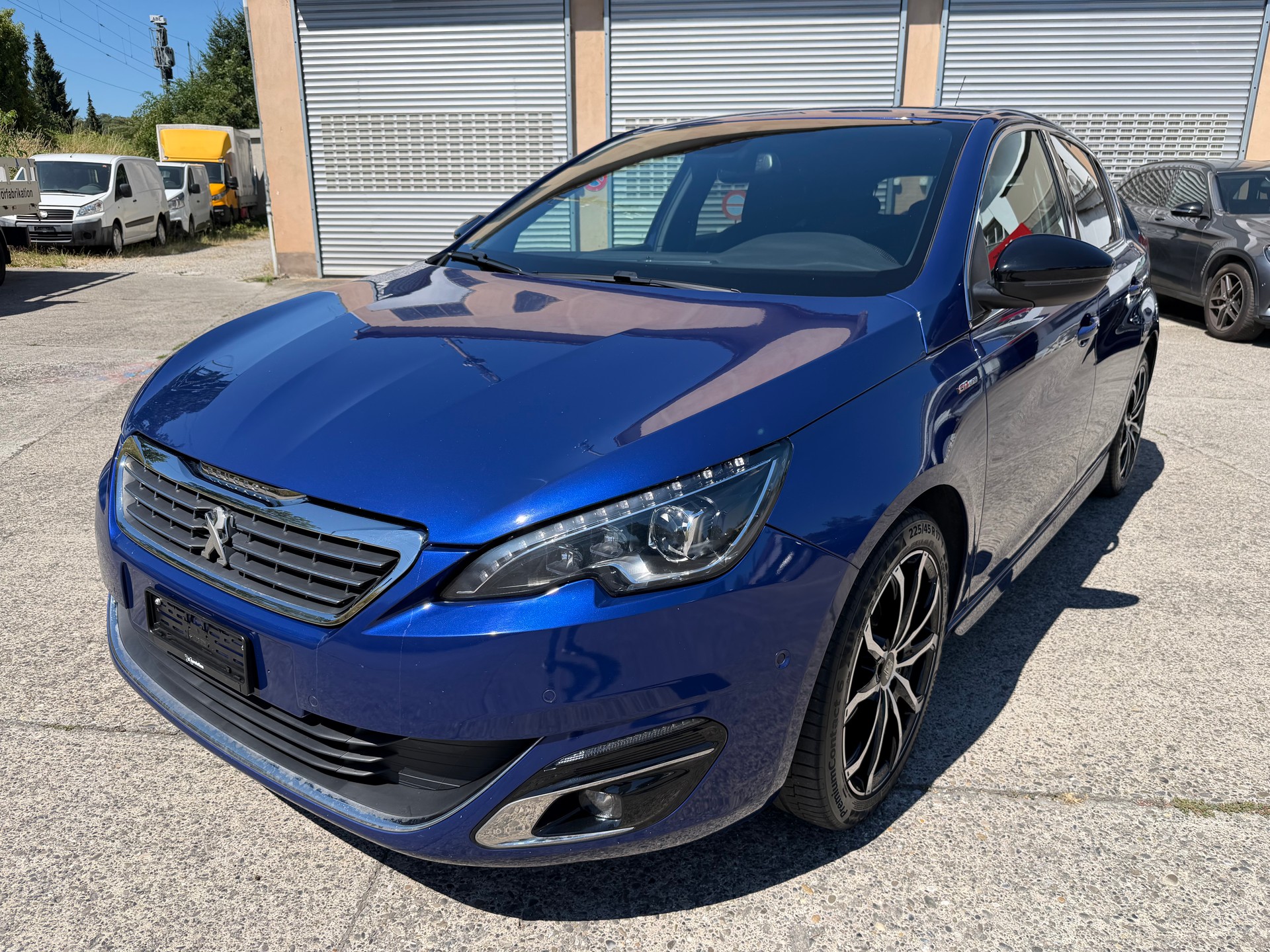 PEUGEOT 308 1.2 THP GT Line Automatic