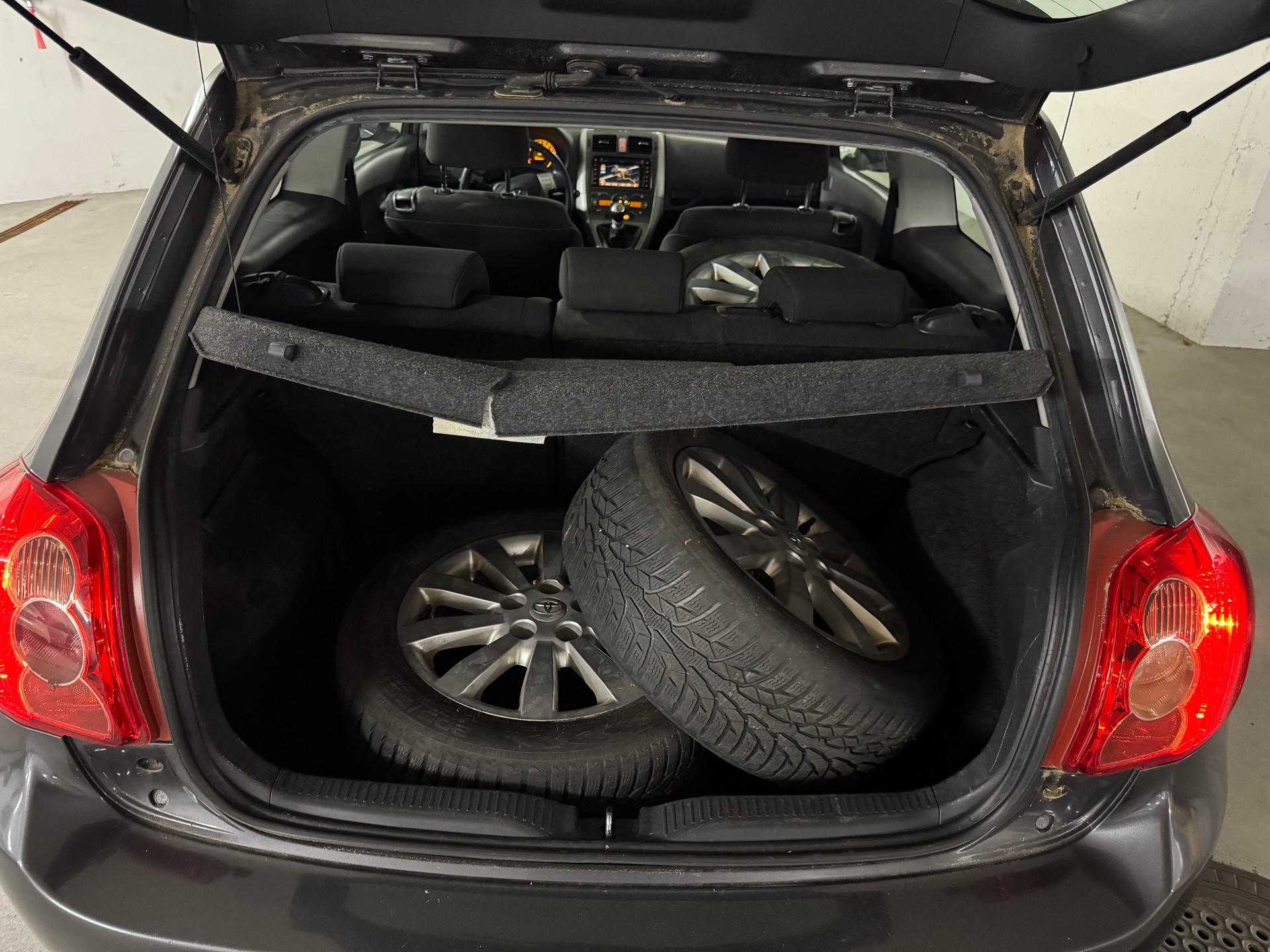 TOYOTA Auris 2.2 D-4D CleanPower Linea Sol Premium-image-7