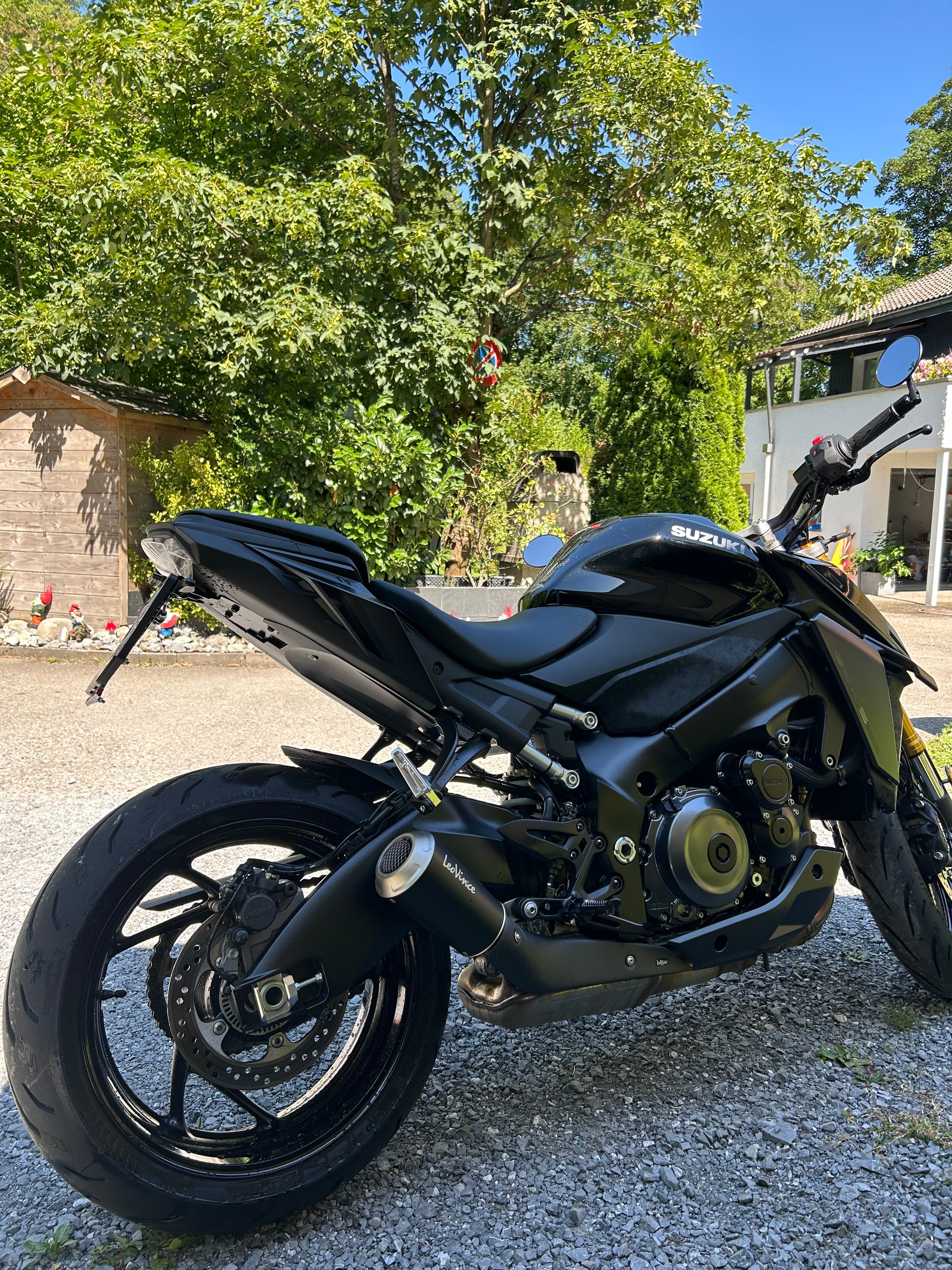 SUZUKI GSX-S 1000-image-2