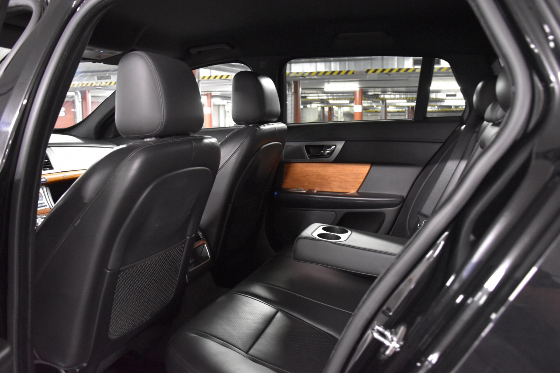 JAGUAR XF Sportbrake 3.0d S V6-image-23