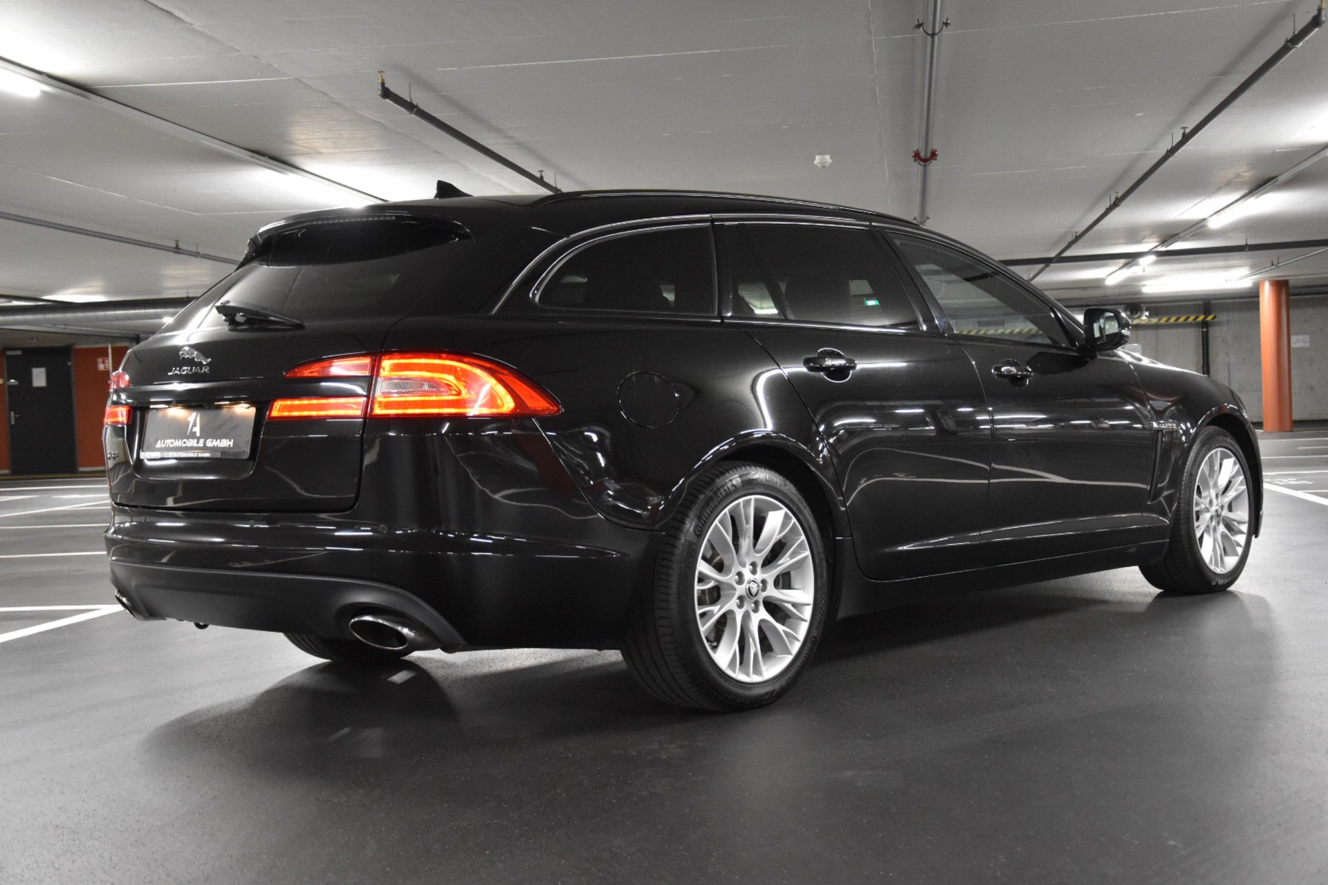 JAGUAR XF Sportbrake 3.0d S V6-image-8