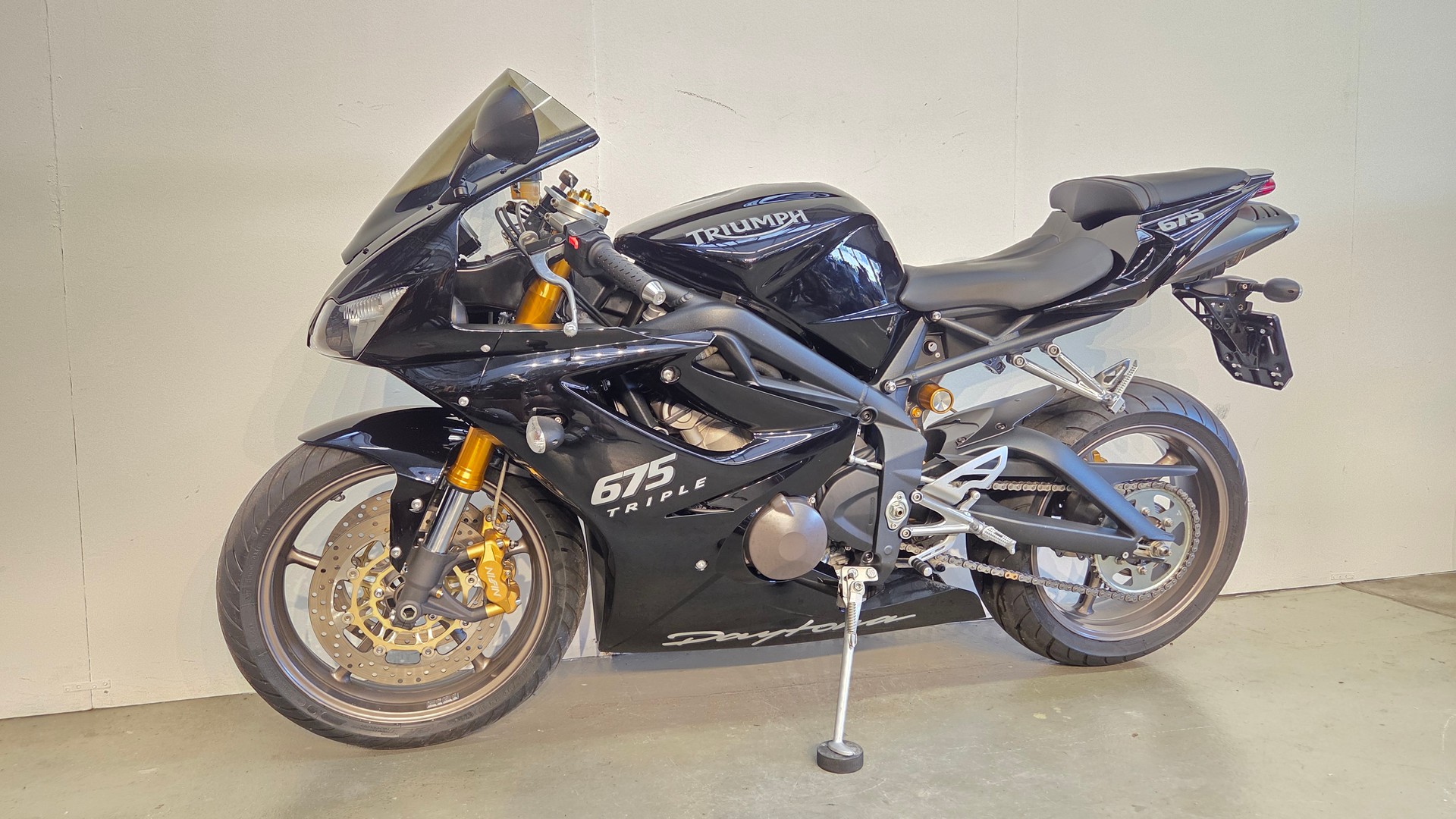 TRIUMPH Daytona 675-image-3