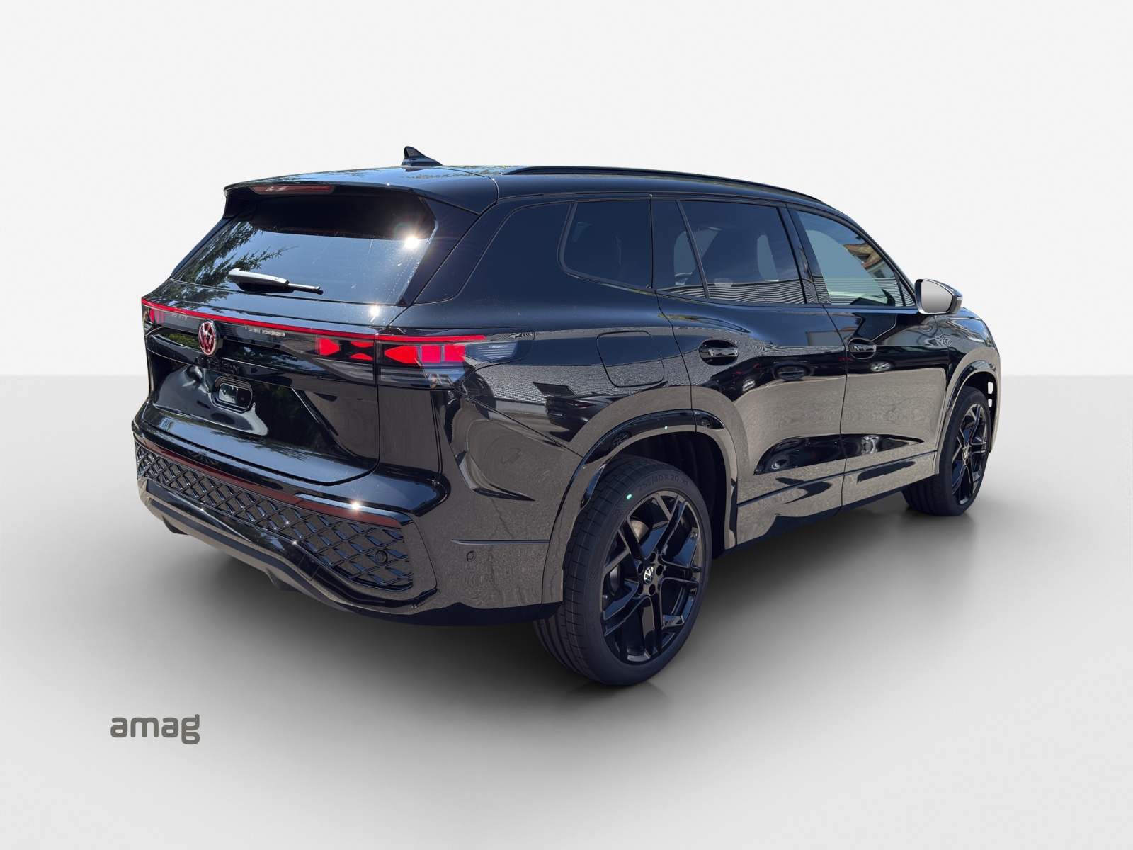 VW Tayron 2.0 TSI R-Line Plus DSG 4Motion-image-4