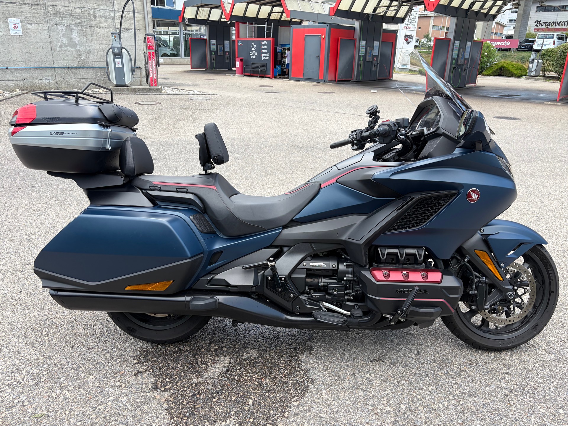 HONDA GL 1800 B Goldwing Bagger DCT-image-0