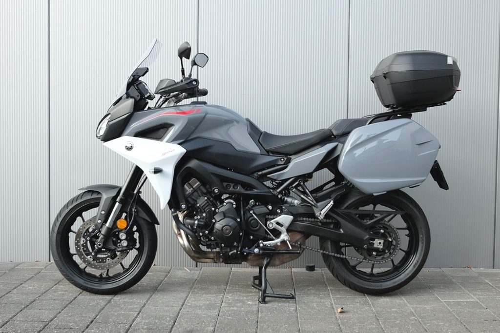 YAMAHA MT-09 ABS Tracer-showroom-element-2
