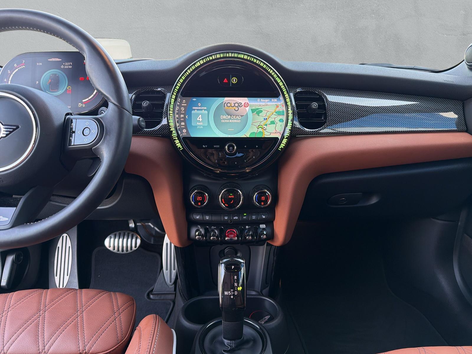 MINI Cabrio John Cooper Works F57 2.0i (CH)-image-17