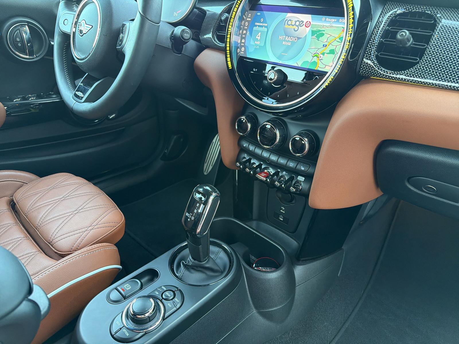 MINI Cabrio John Cooper Works F57 2.0i (CH)-image-14