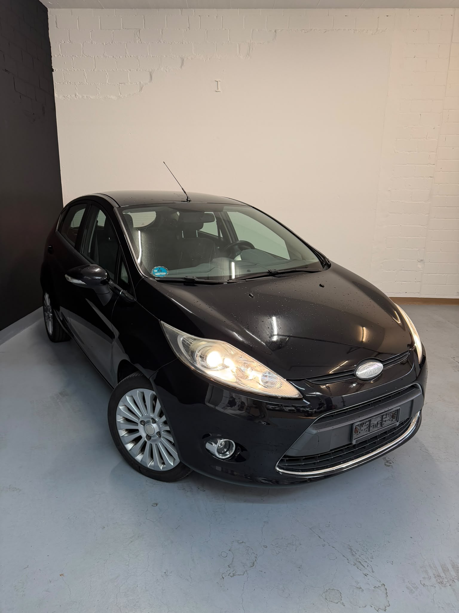 FORD Fiesta 1.4 16V Trend ***CH-Fahrzeug***