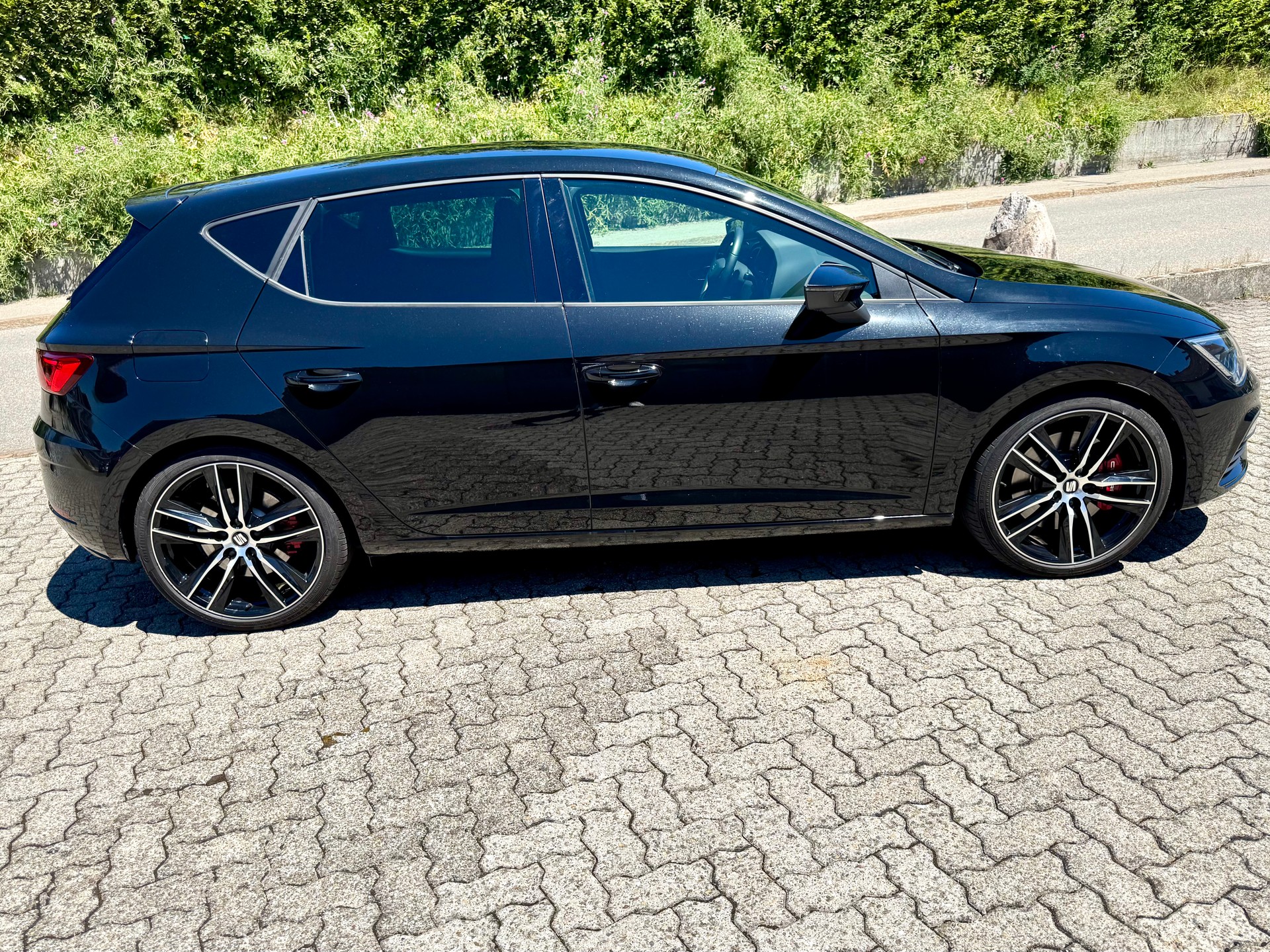SEAT Leon 2.0 TSI Cupra 300 DSG-showroom-element-2