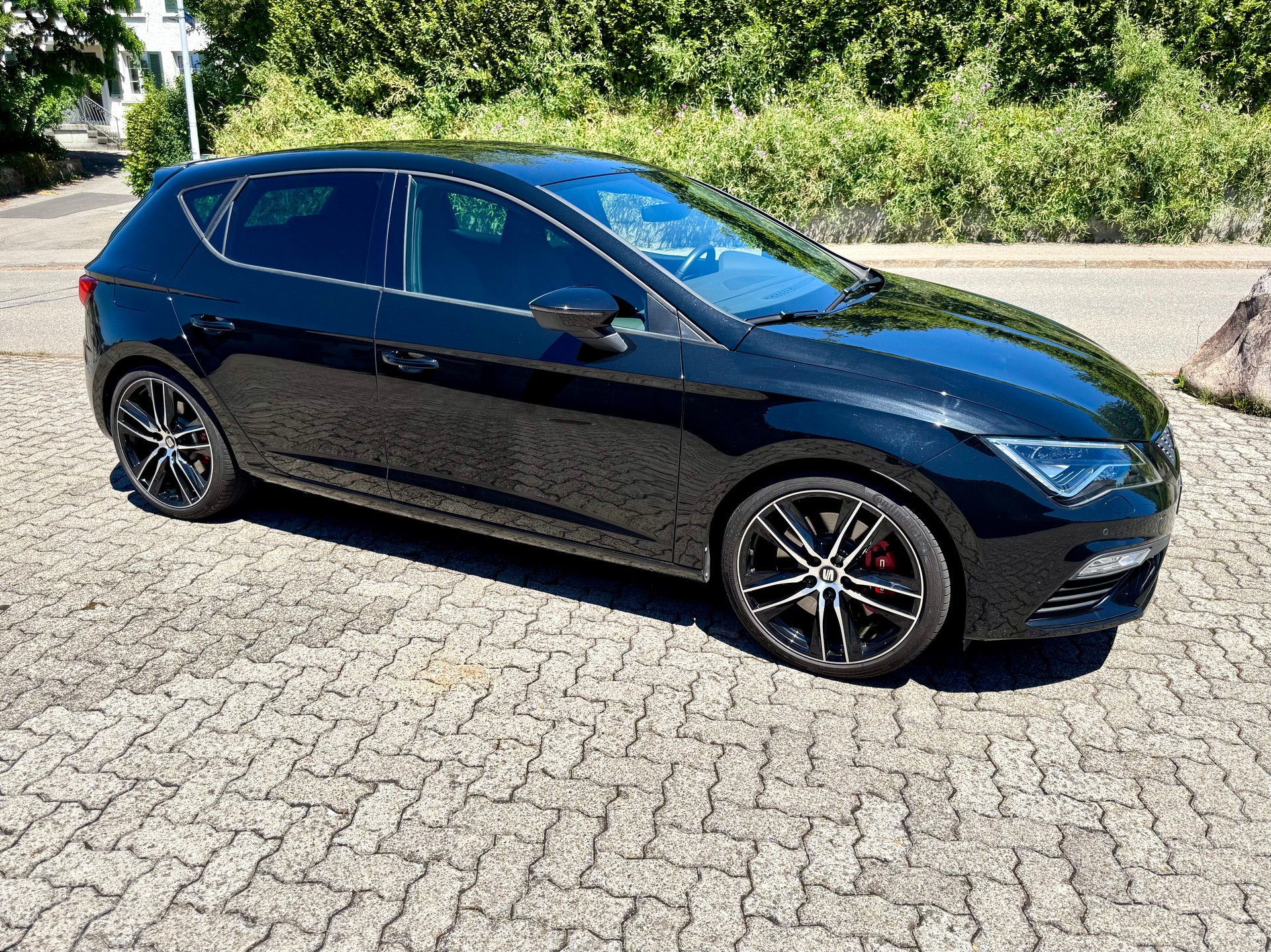 SEAT Leon 2.0 TSI Cupra 300 DSG-showroom-element-1