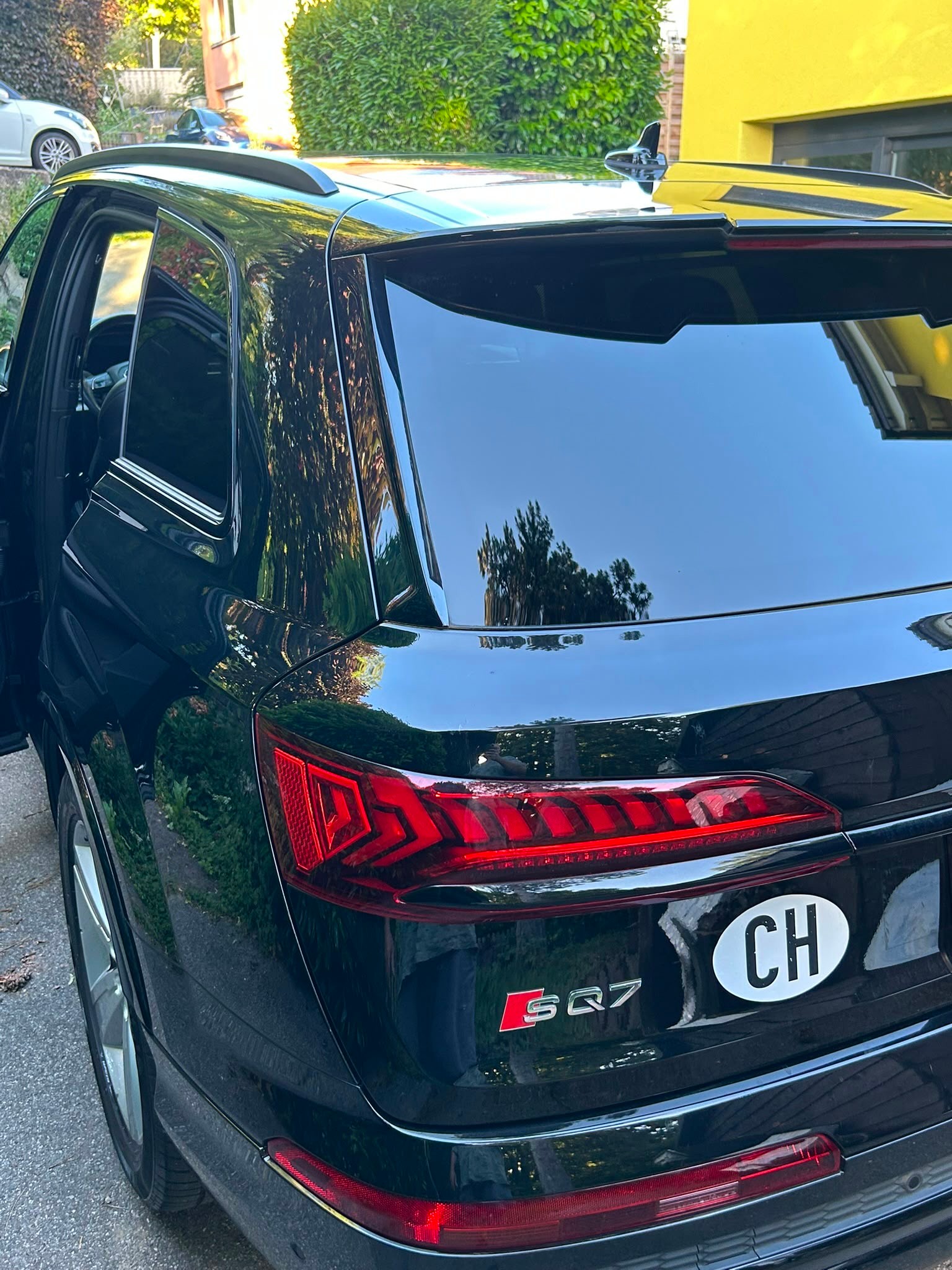 AUDI SQ7 4.0 V8 TFSI quattro T-Tronic-image-1