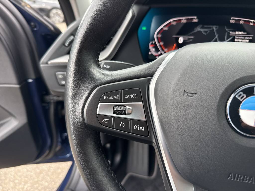 BMW 118i Sport Line Steptronic-image-15