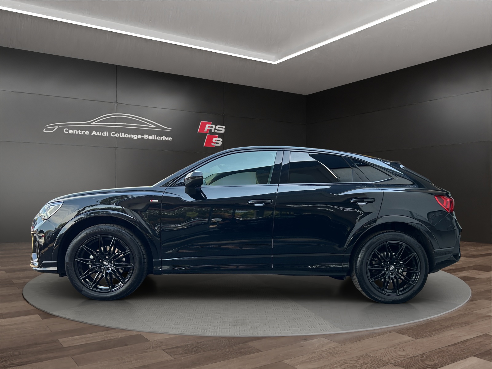 AUDI Q3 Sportback 35 TFSI S line Attraction S-tronic-showroom-element-2