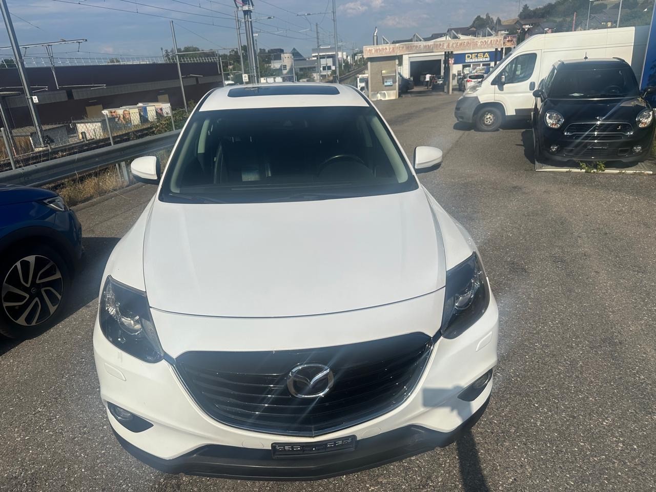 MAZDA CX-9 3.7 V6 Revolution Automatic-showroom-element-1