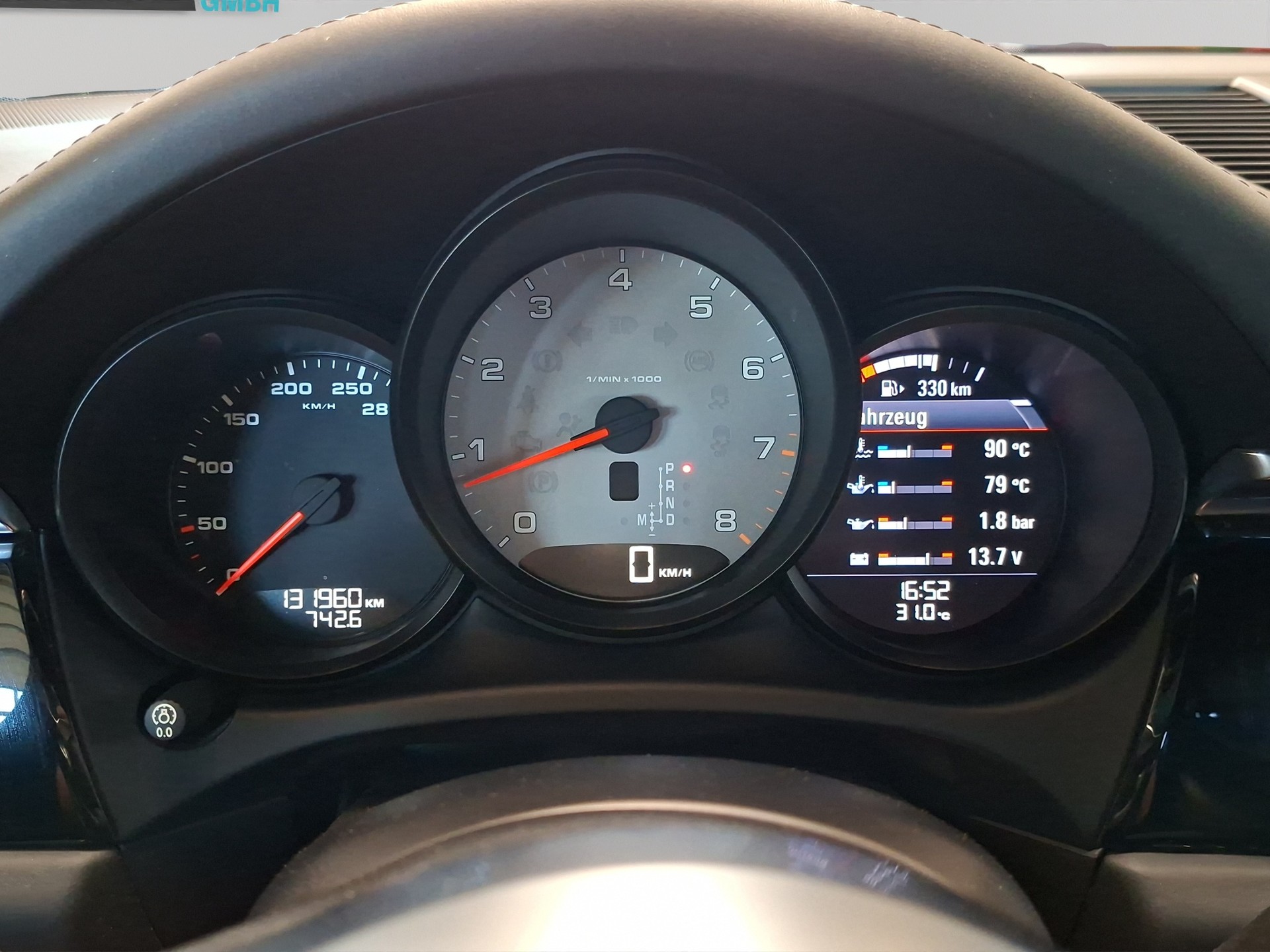 PORSCHE Macan S PDK-image-11