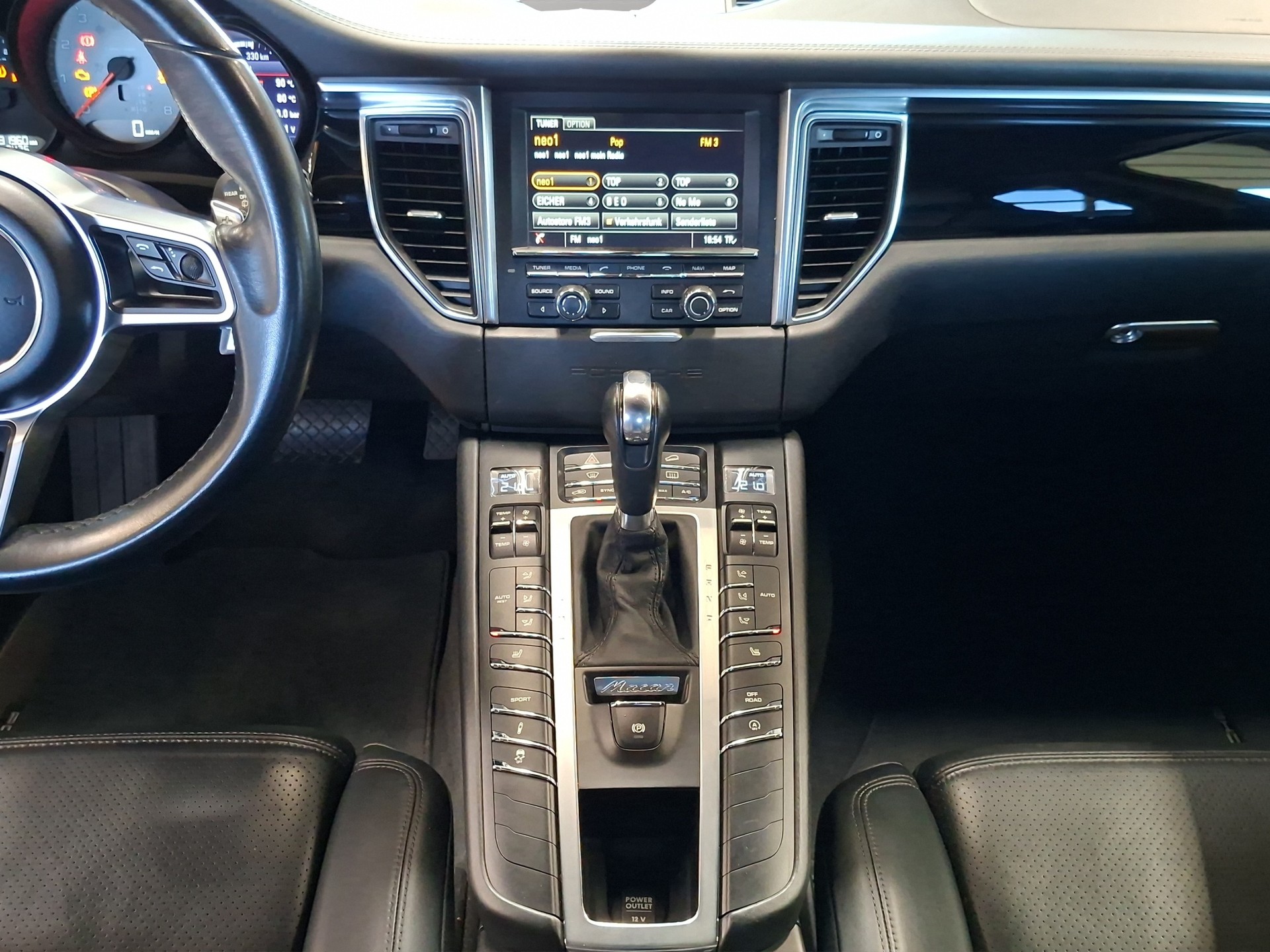 PORSCHE Macan S PDK-image-10