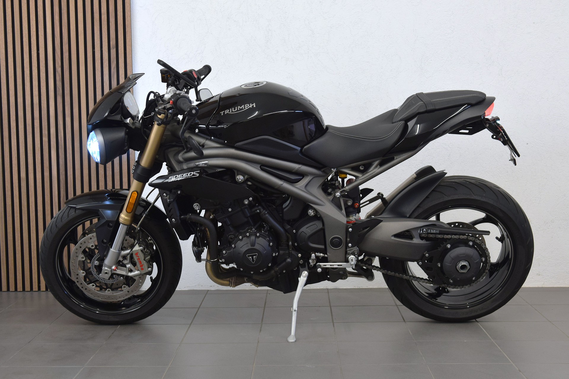 TRIUMPH Speed Triple S 1050 ABS-image-1