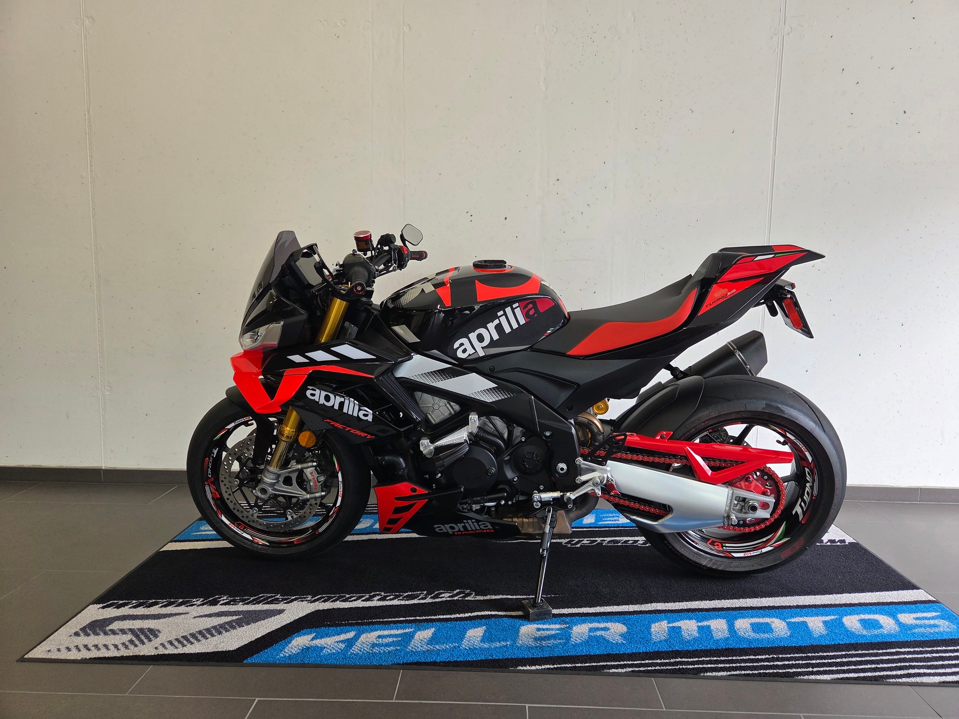 APRILIA Tuono V4 1100 E5+ Factory-image-1