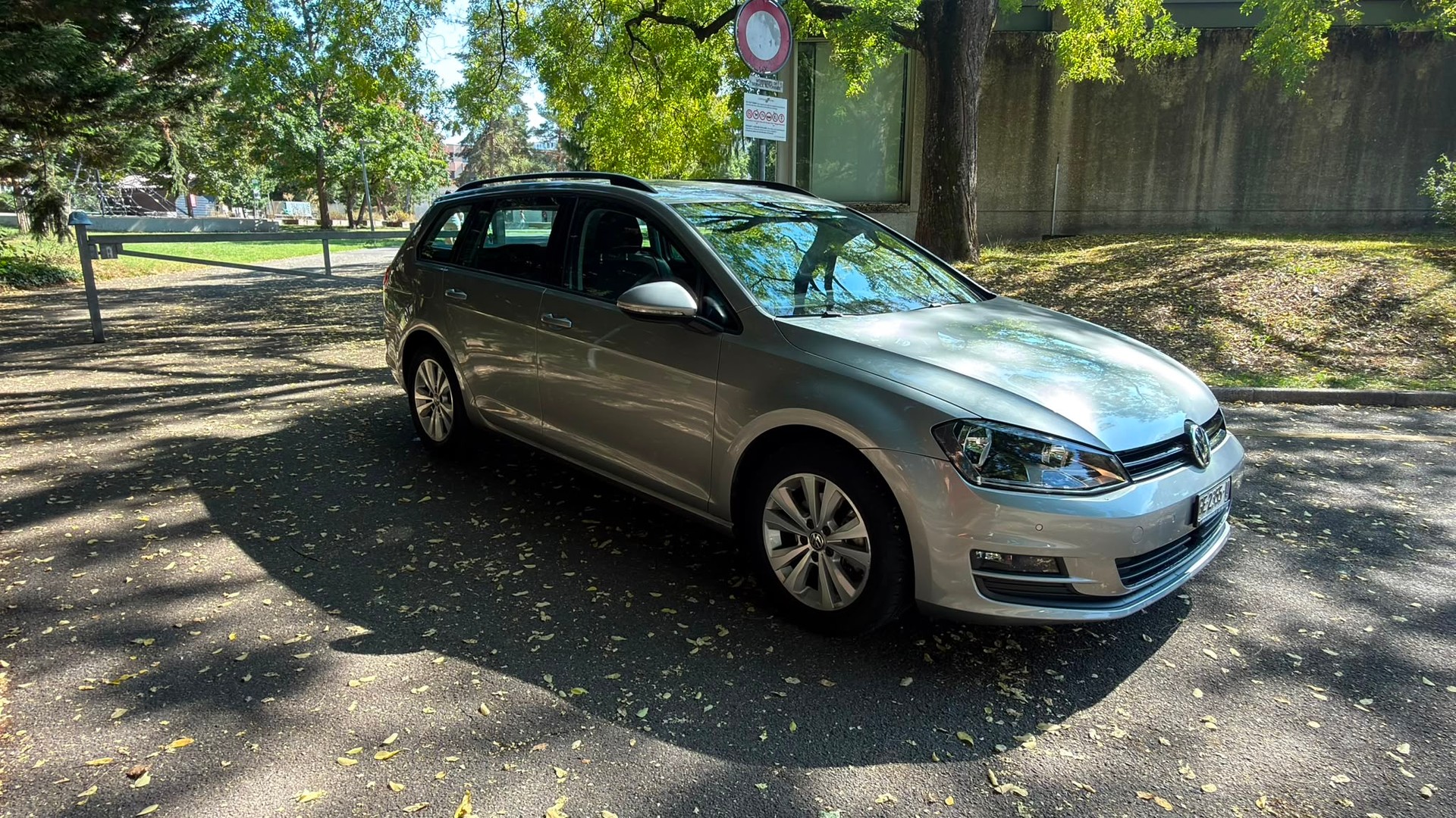 VW Golf Variant 1.4 TSI Comfortline DSG-showroom-element-2