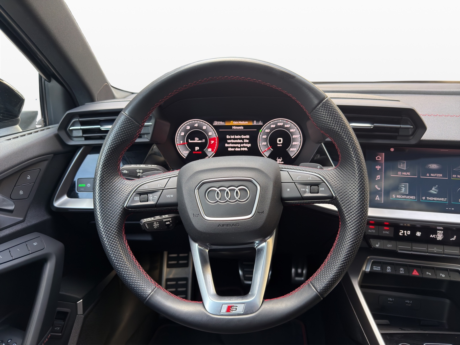 AUDI S3 Sportback 2.0 TFSI quattro S-tronic-image-10
