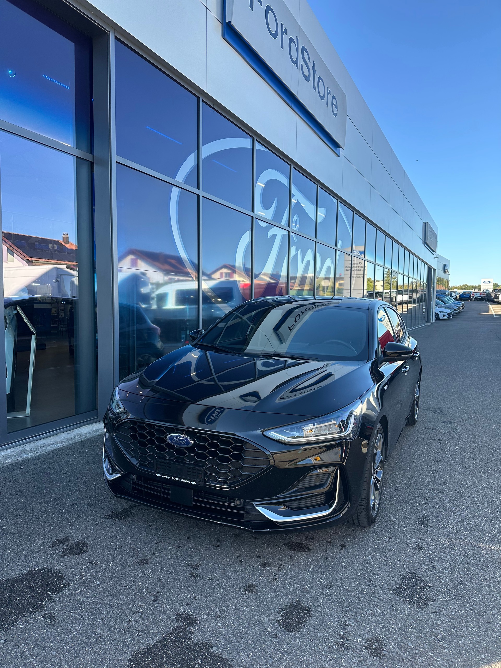 FORD Focus 1.0i EcoB Hybrid 155 ST-Line Vignale