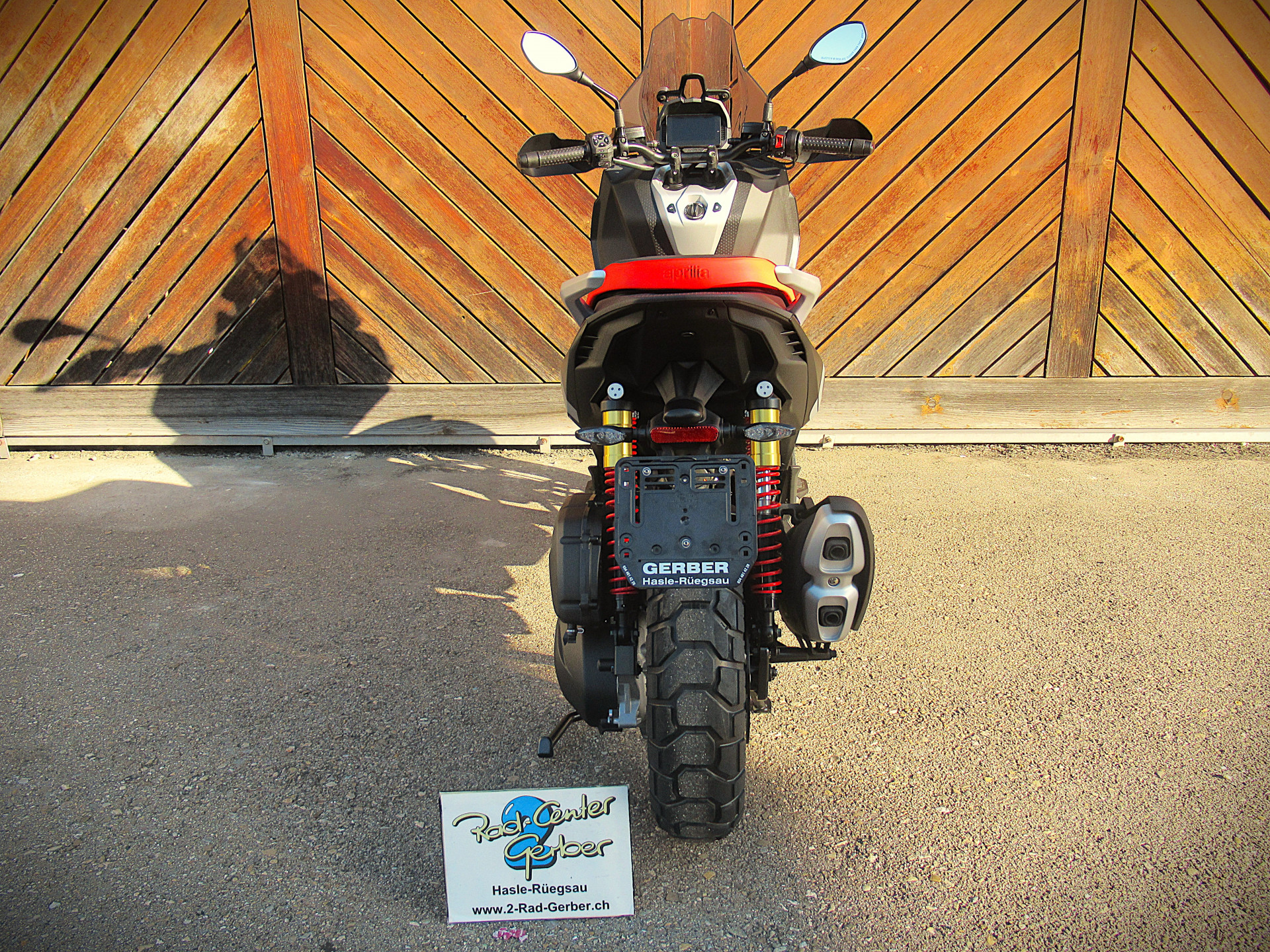 APRILIA SR GT 400 Replica-image-6