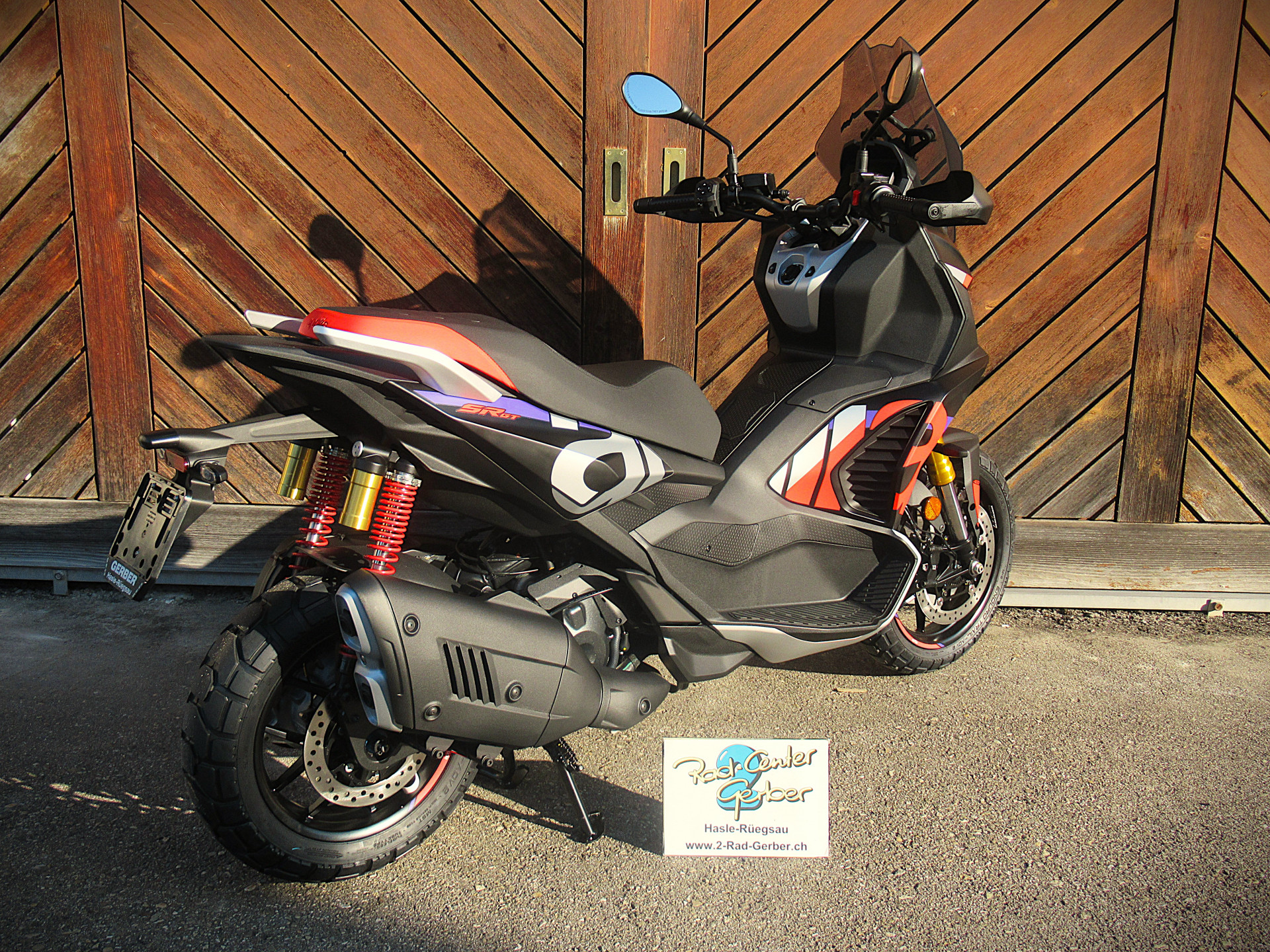 APRILIA SR GT 400 Replica-image-7