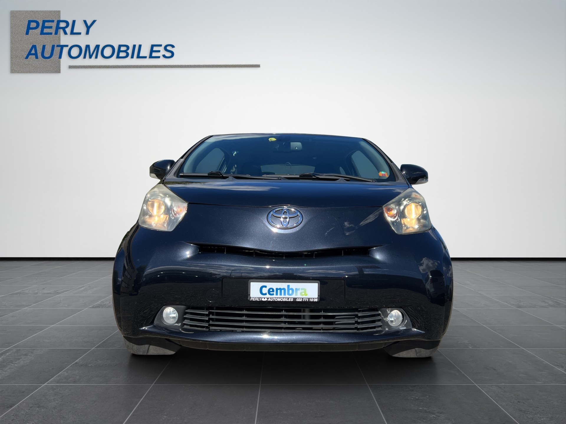 TOYOTA iQ 1.33 VVT-i Linea Sol Prem. MiD