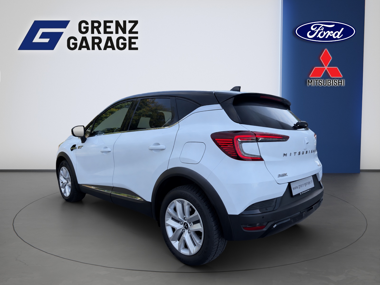 MITSUBISHI ASX 1.6 PHEV Instyle-showroom-element-2