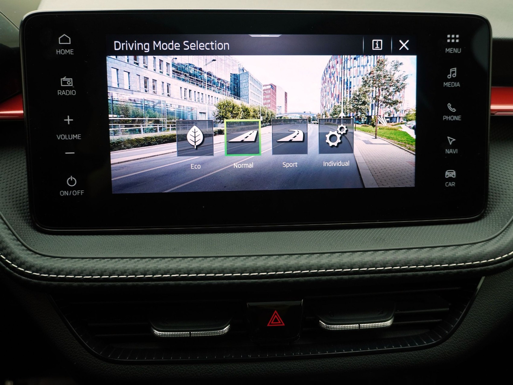SKODA Fabia 1.5 TSI DSG Monte Carlo-image-23