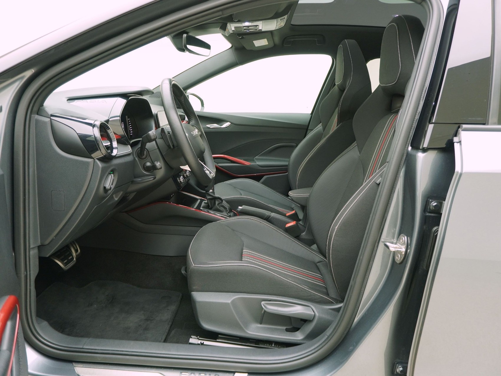SKODA Fabia 1.5 TSI DSG Monte Carlo-image-9