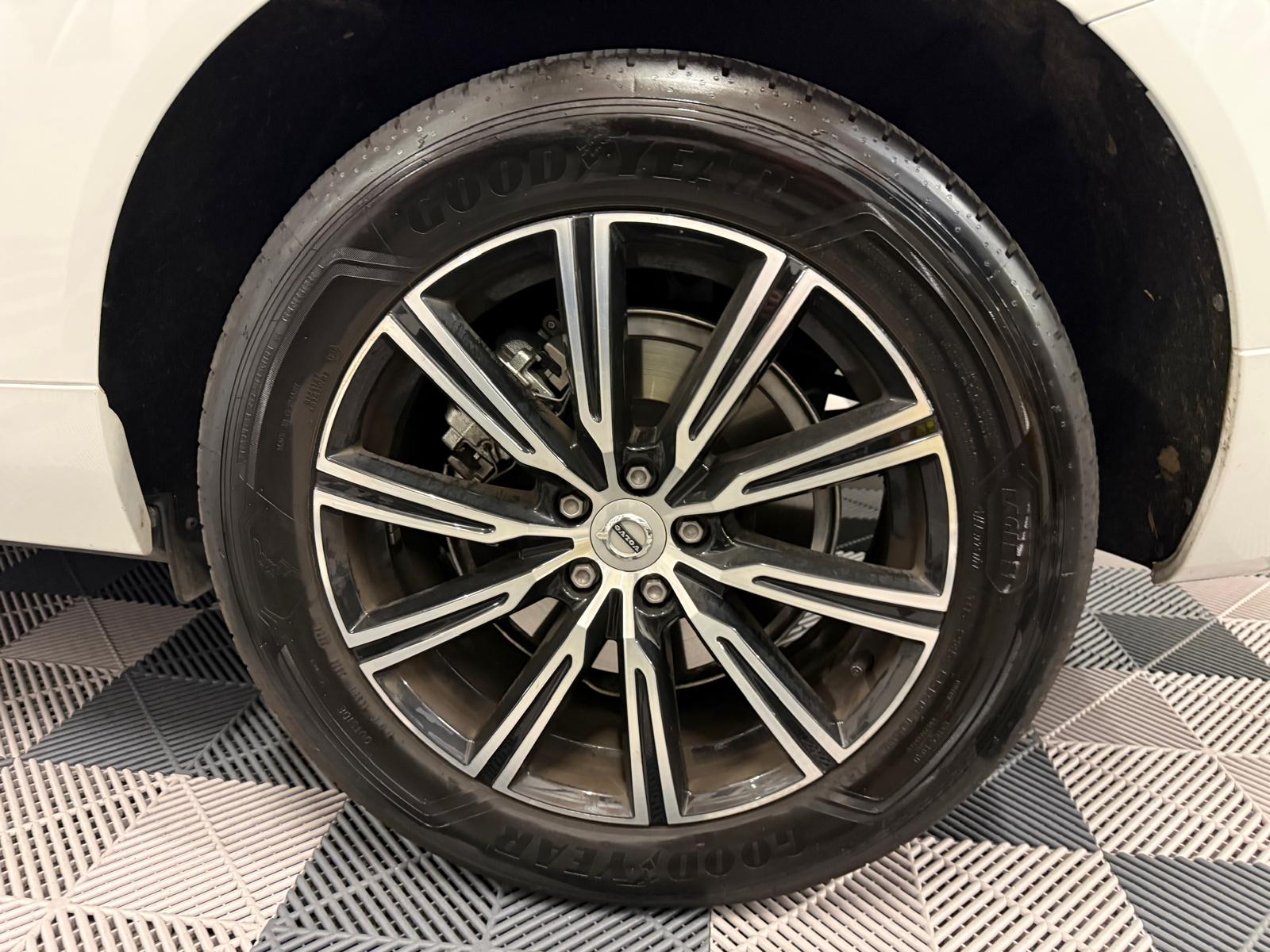 VOLVO XC60 T8 eAWD Inscription Geartronic-image-30
