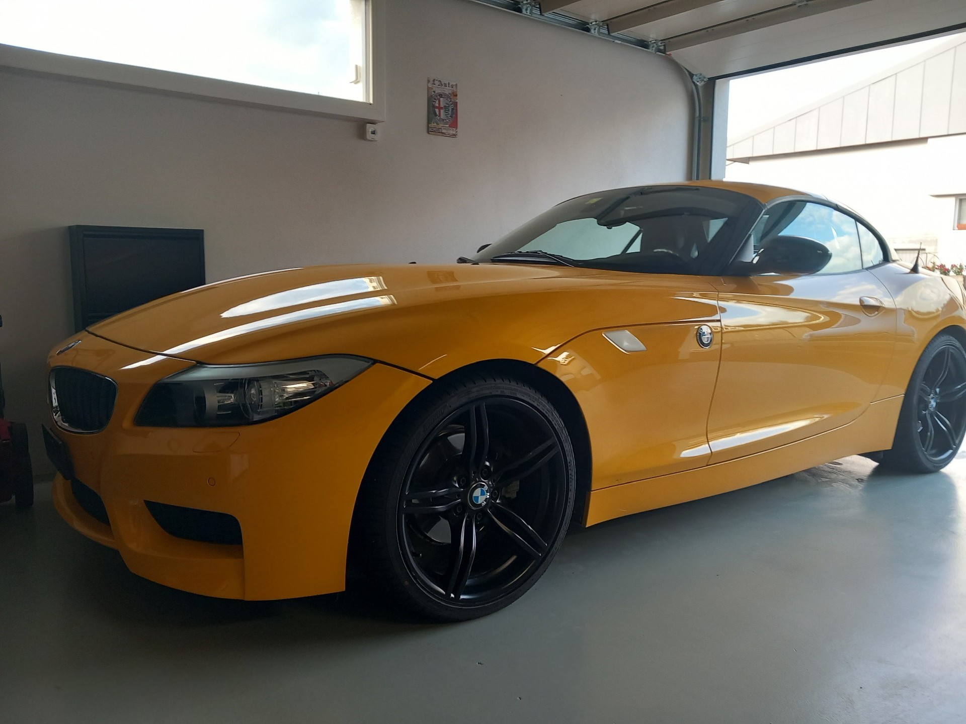 BMW Z4 sDrive23i-image-1