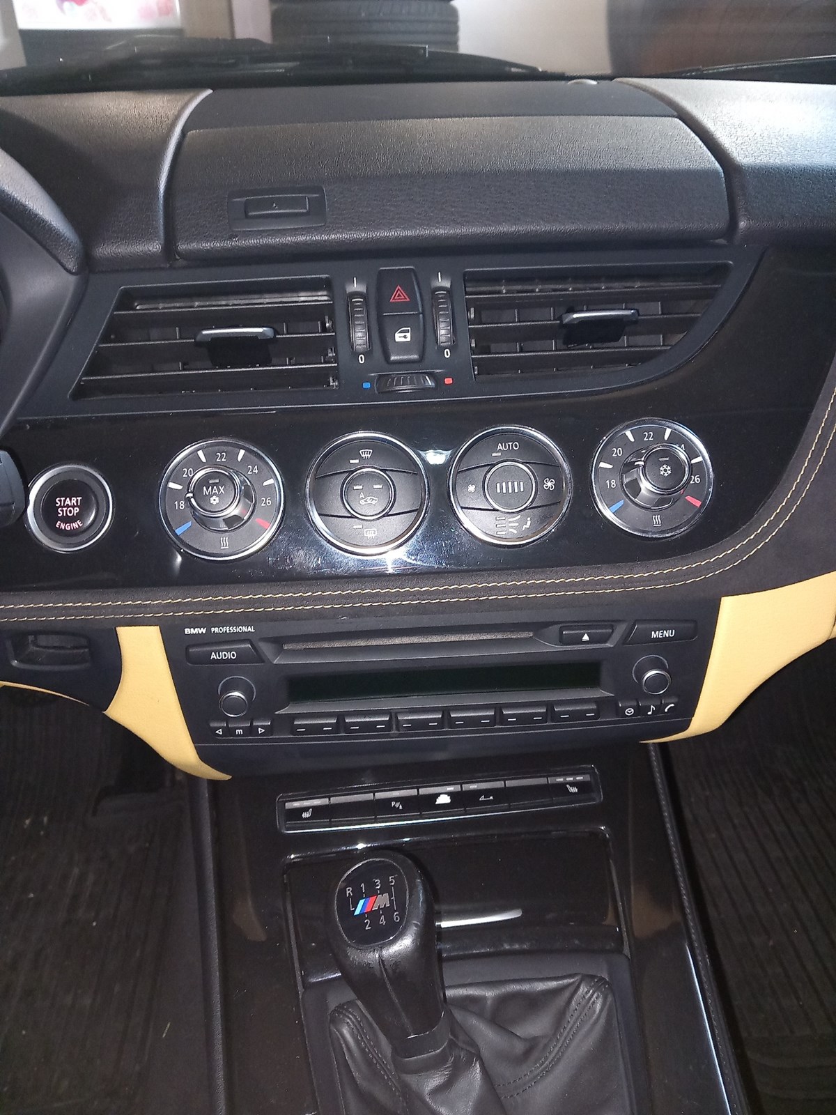 BMW Z4 sDrive23i-image-8