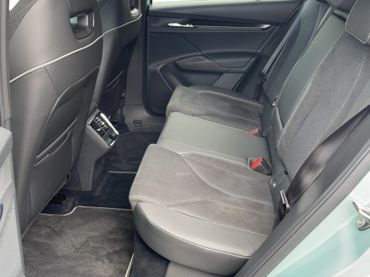 SKODA Enyaq 60 SportLine-image-11
