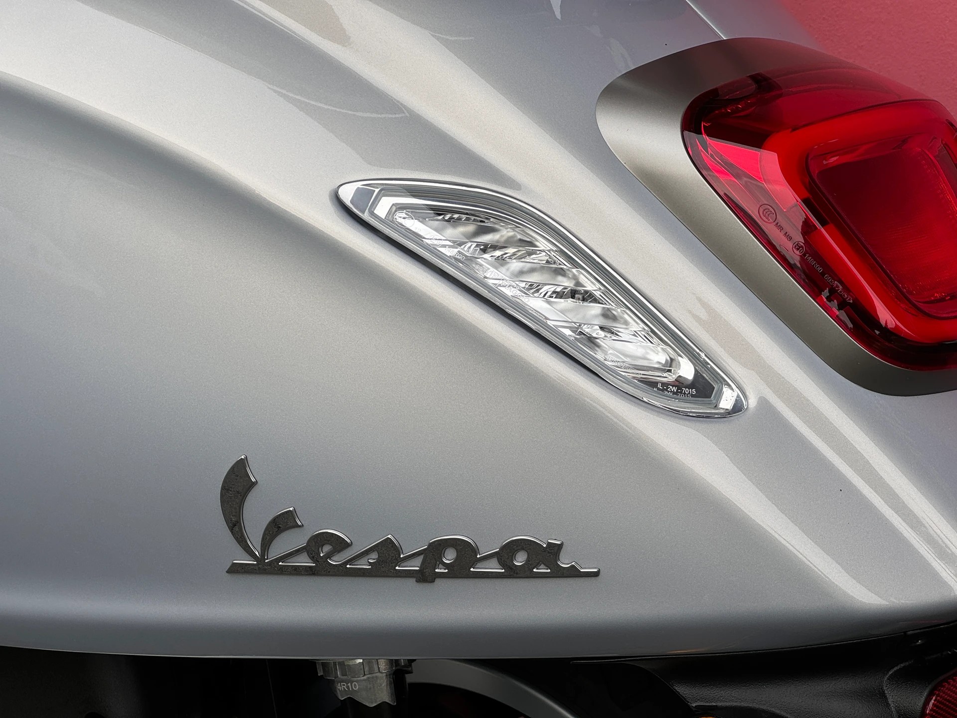 PIAGGIO Vespa 125 Primavera Tech ABS-image-7