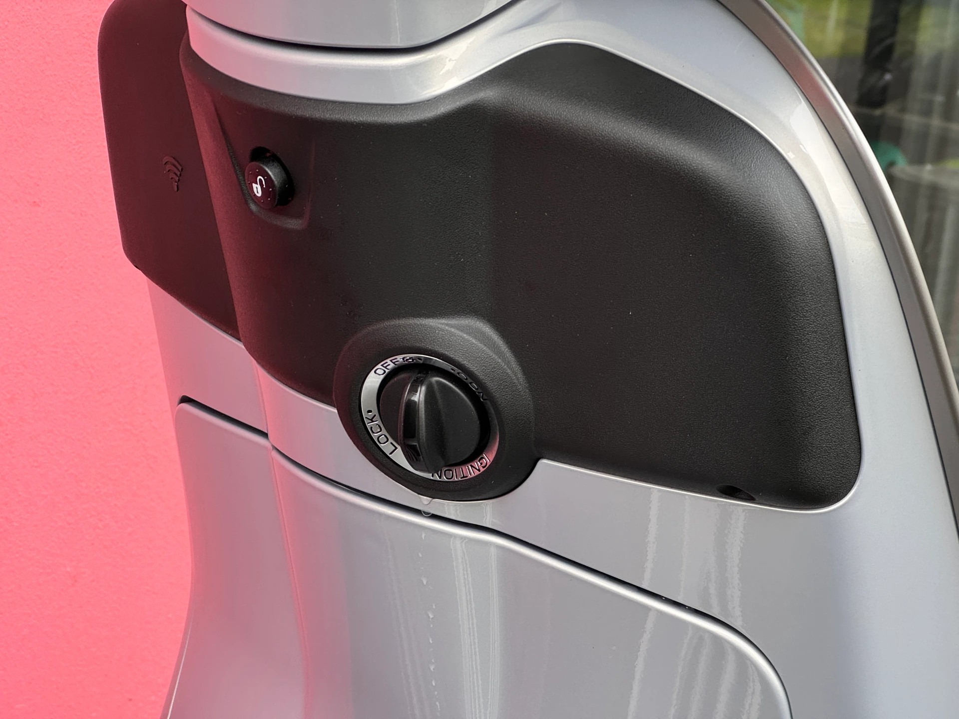 PIAGGIO Vespa 125 Primavera Tech ABS-image-11