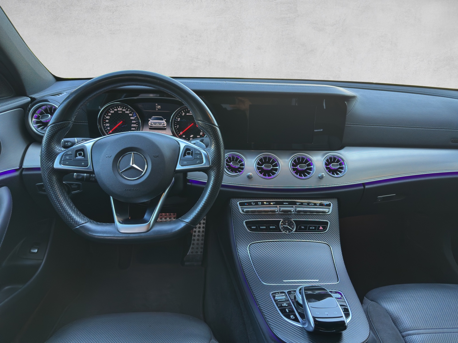 MERCEDES-BENZ E 43 AMG 4Matic 9G-Tronic-image-6
