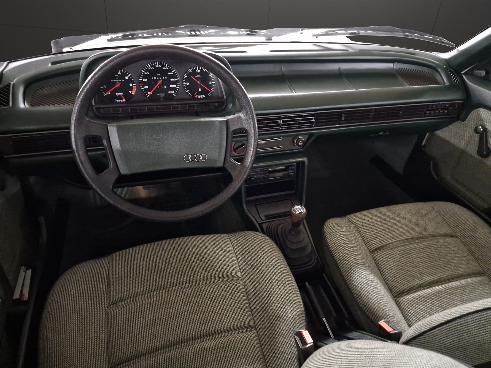 AUDI 100-image-6